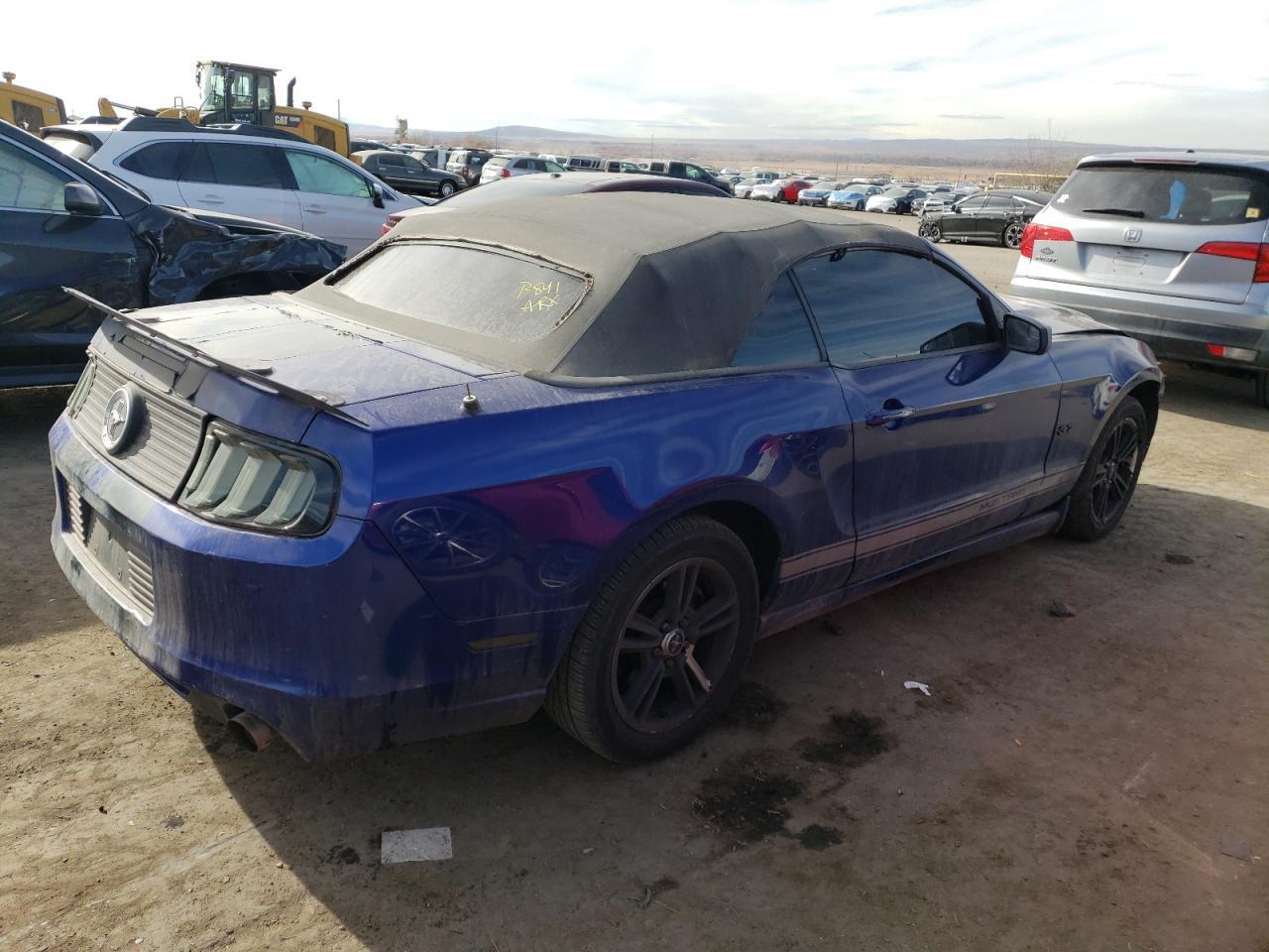 2013 Ford Mustang - Image 3