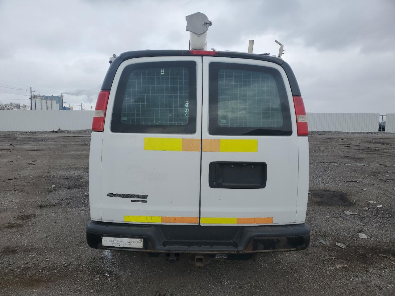 2013 Chevrolet Express G2500 - Фото 6