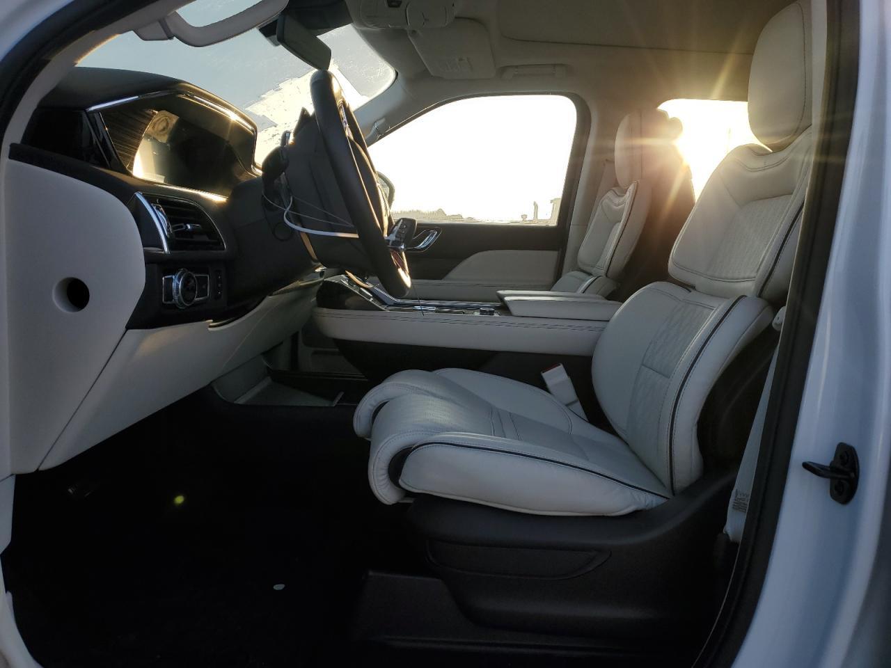 2021 Lincoln Navigator L Black Label - Image 7