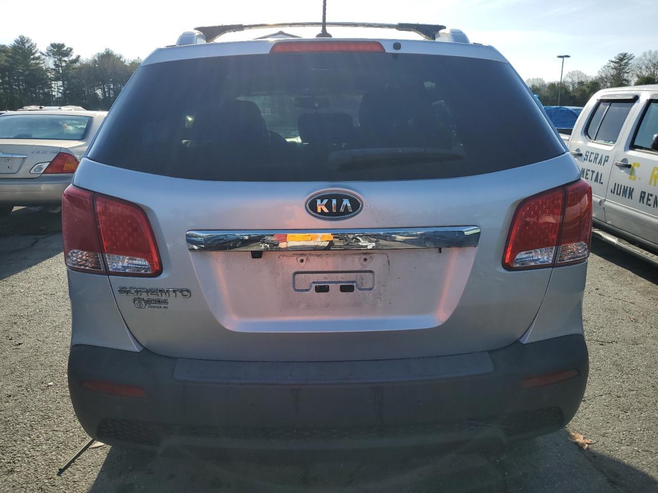 2012 Kia Sorento Base - Фото 6
