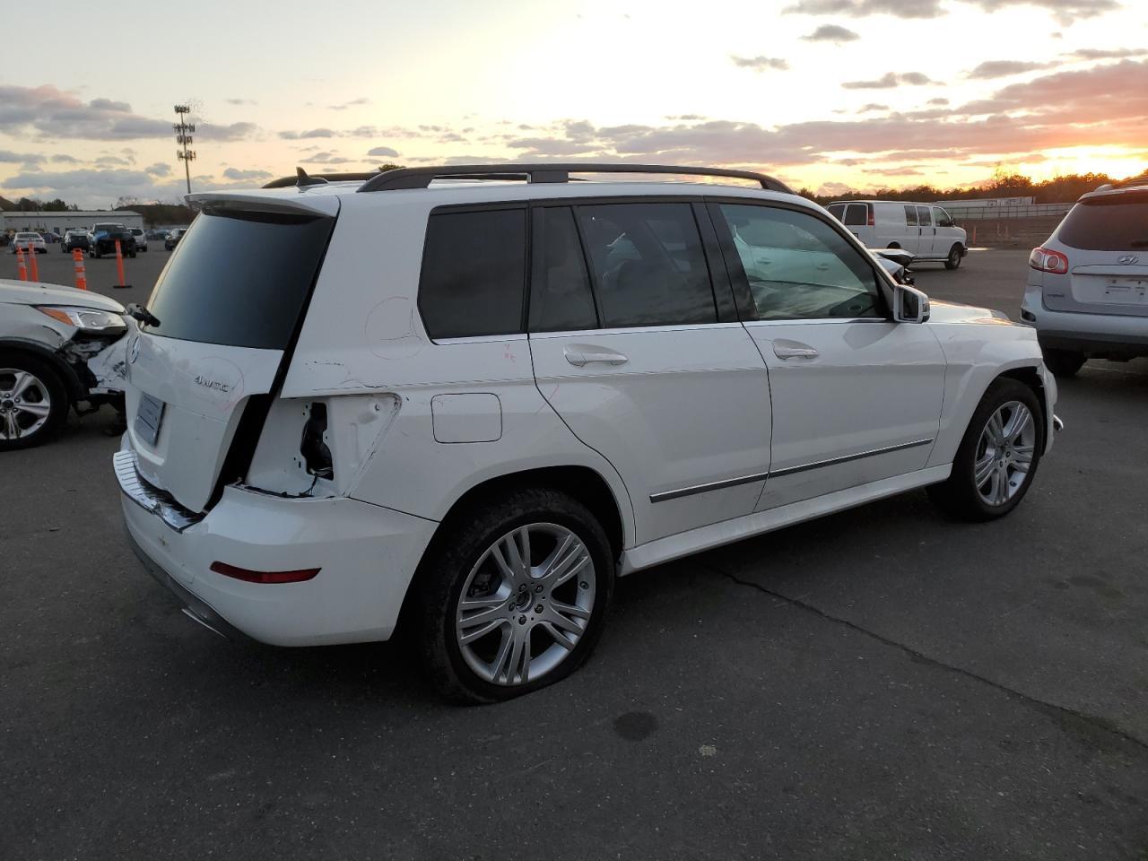 2014 Mercedes-Benz Glk 350 4Matic - Image 3