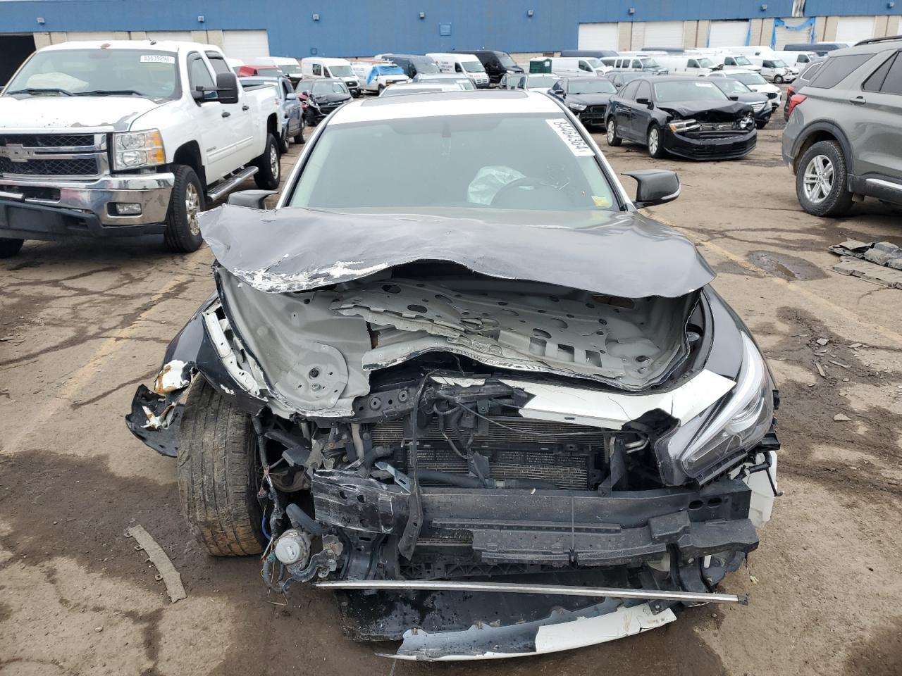 2016 Infiniti Q50 Premium - Image 5