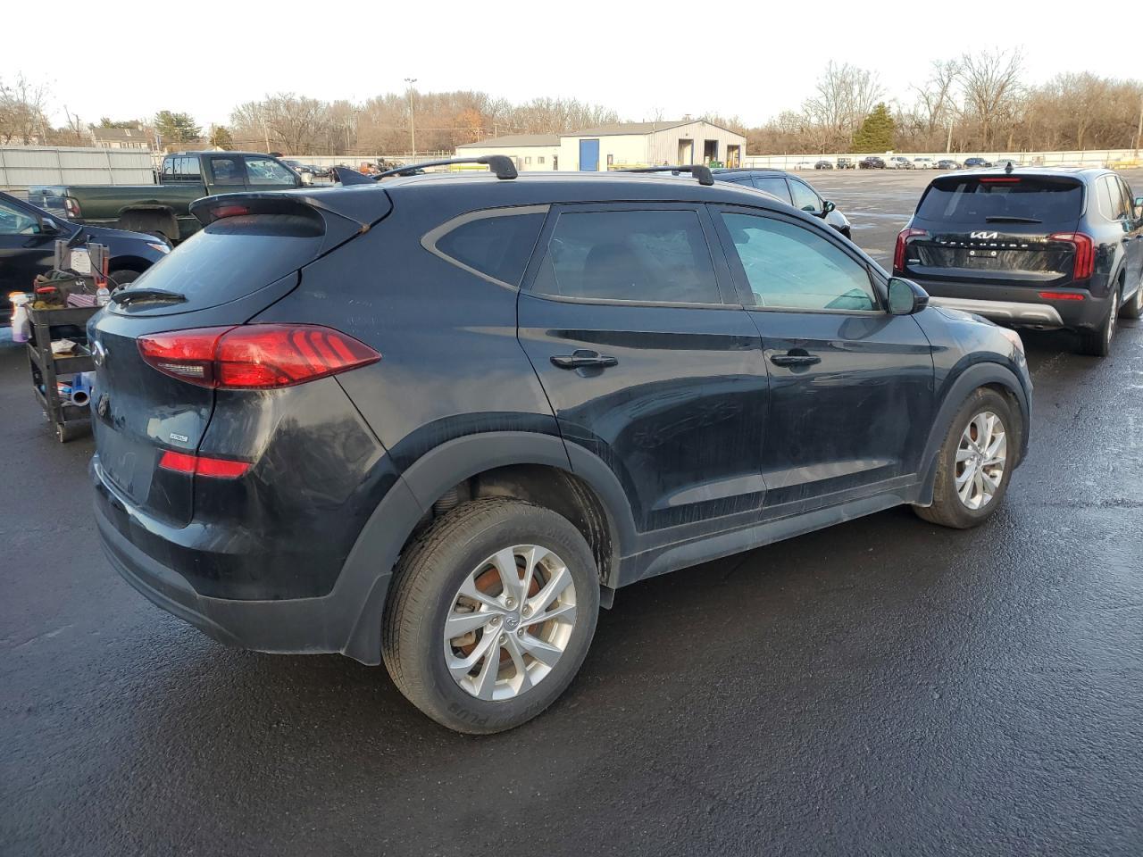 2021 Hyundai Tucson Limited - Фото 3