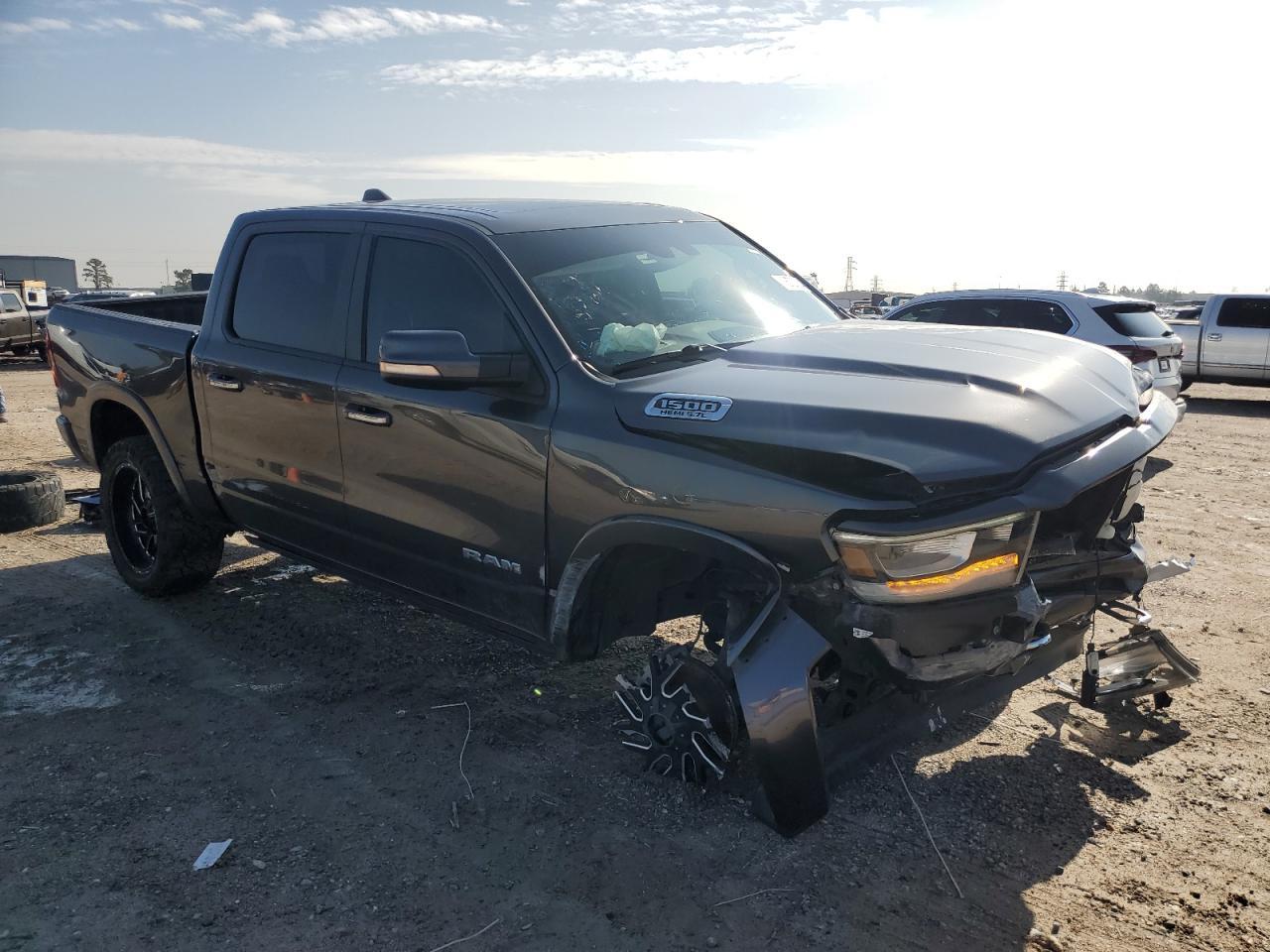2022 Ram 1500 Laramie - Фото 4