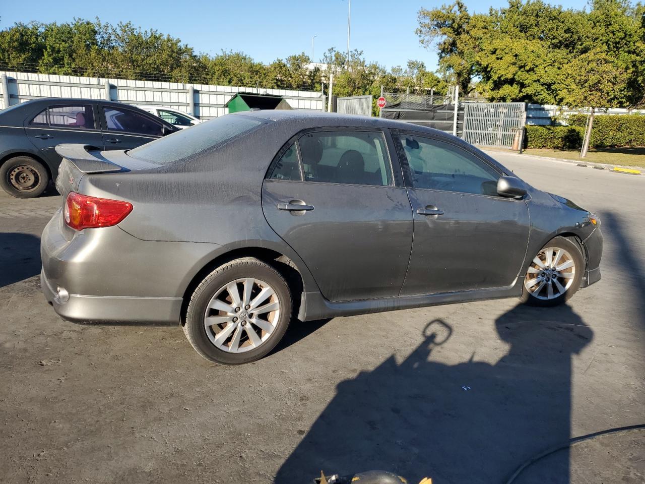 2010 Toyota Corolla Base - Фото 3
