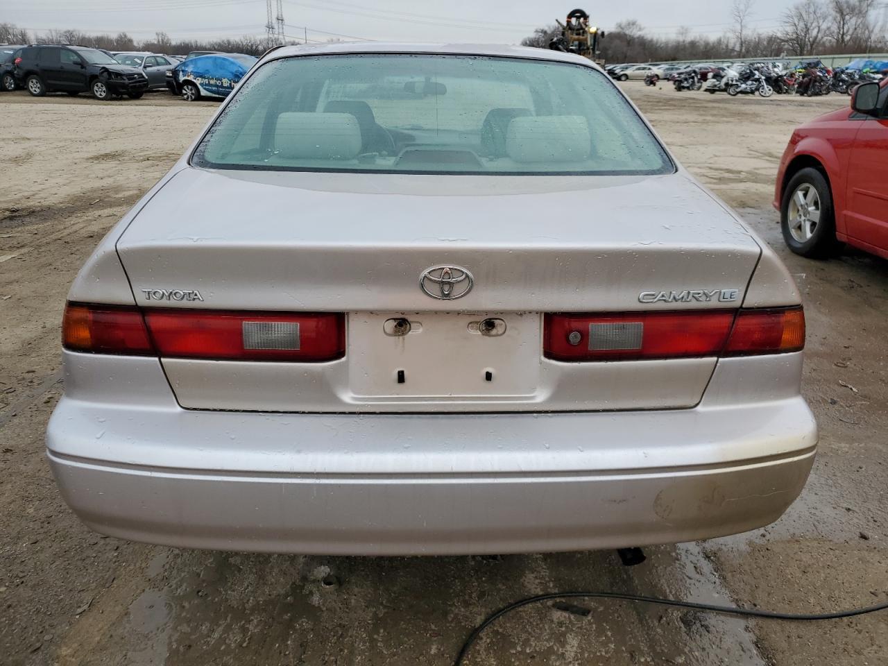 1997 Toyota Camry Ce - Фото 6