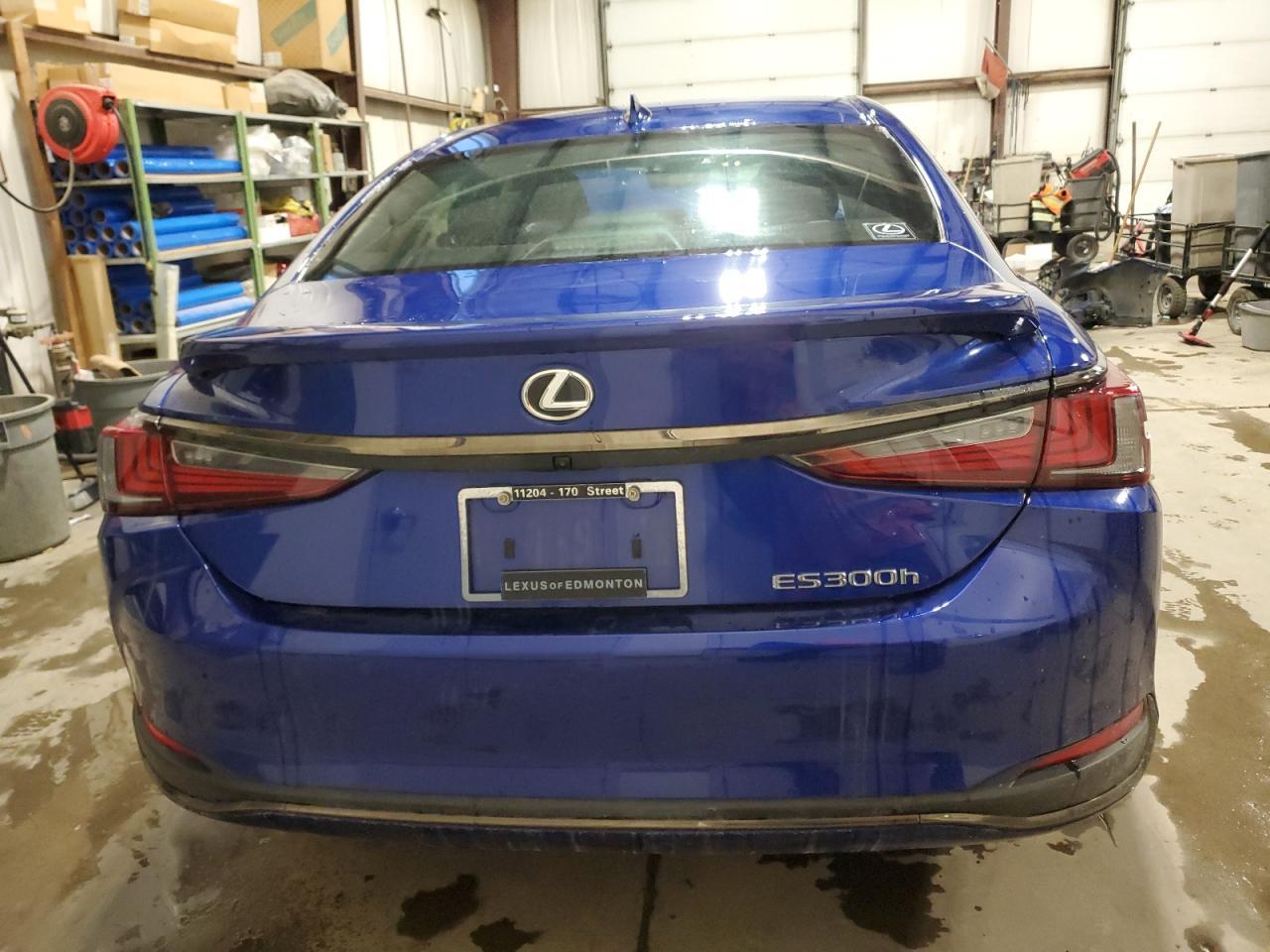 2023 Lexus Es 300H F Sport Handling - Фото 6