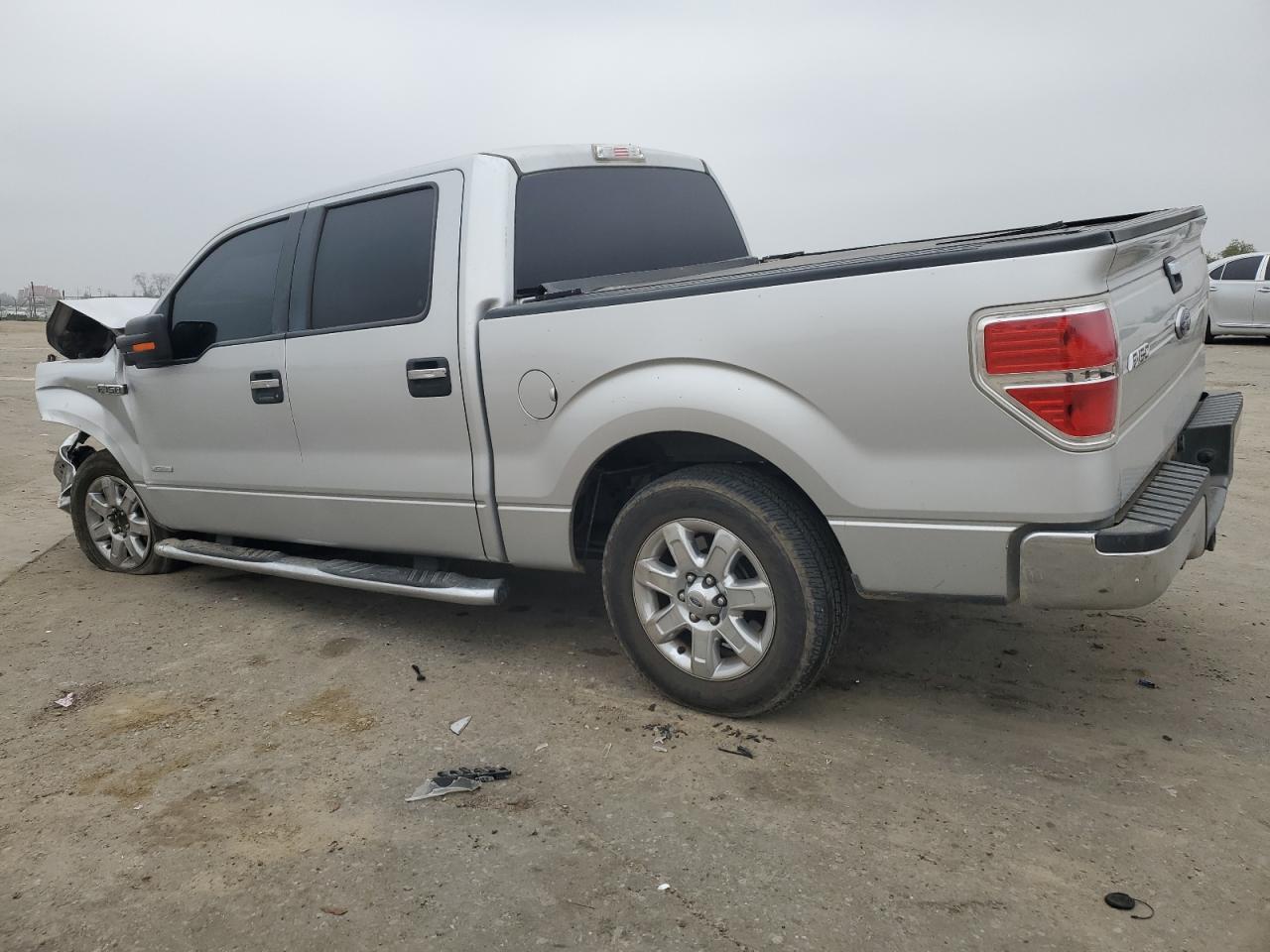 2013 Ford F150 Supercrew - Фото 2