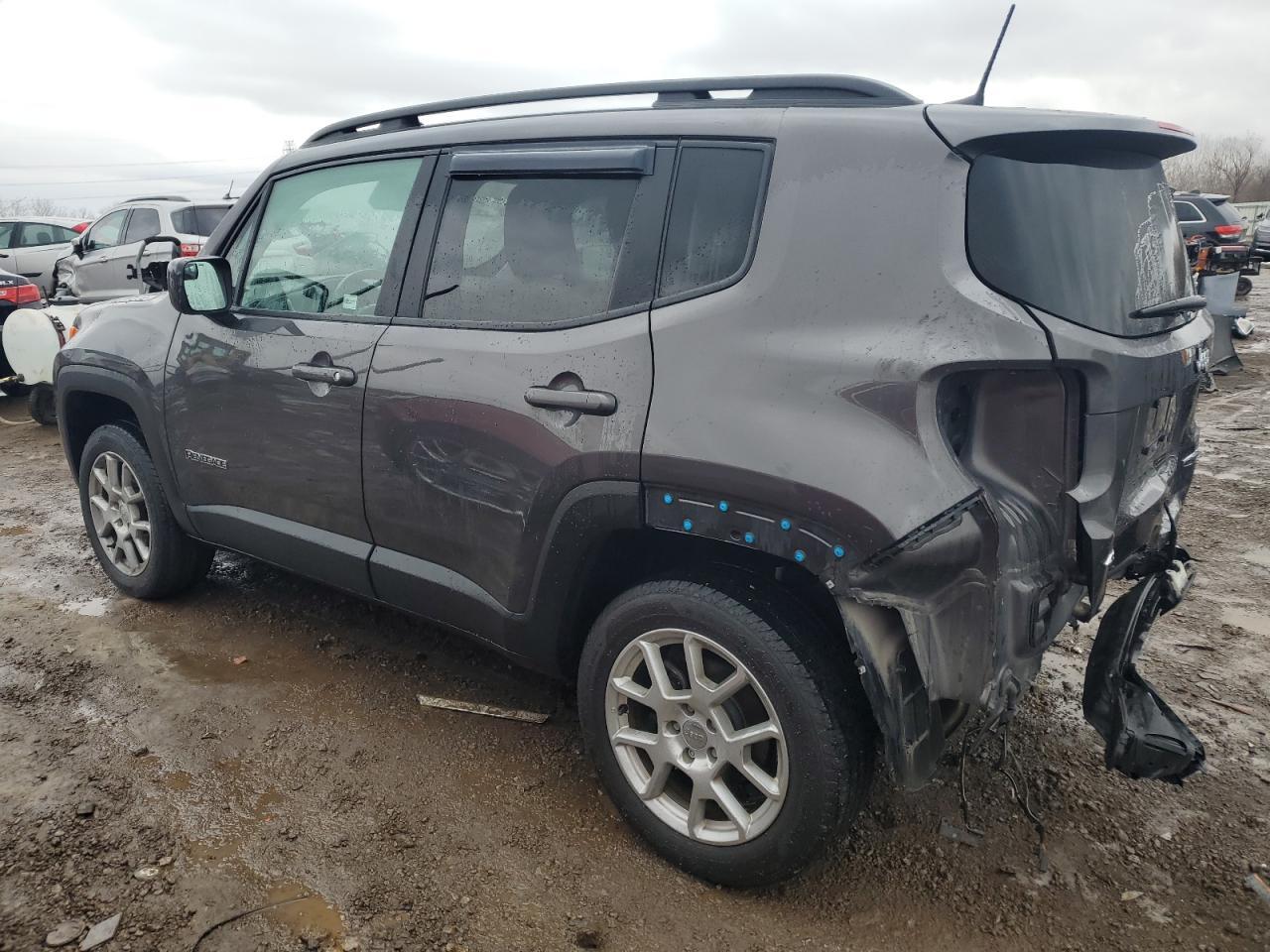 2020 Jeep Renegade Latitude - Фото 2