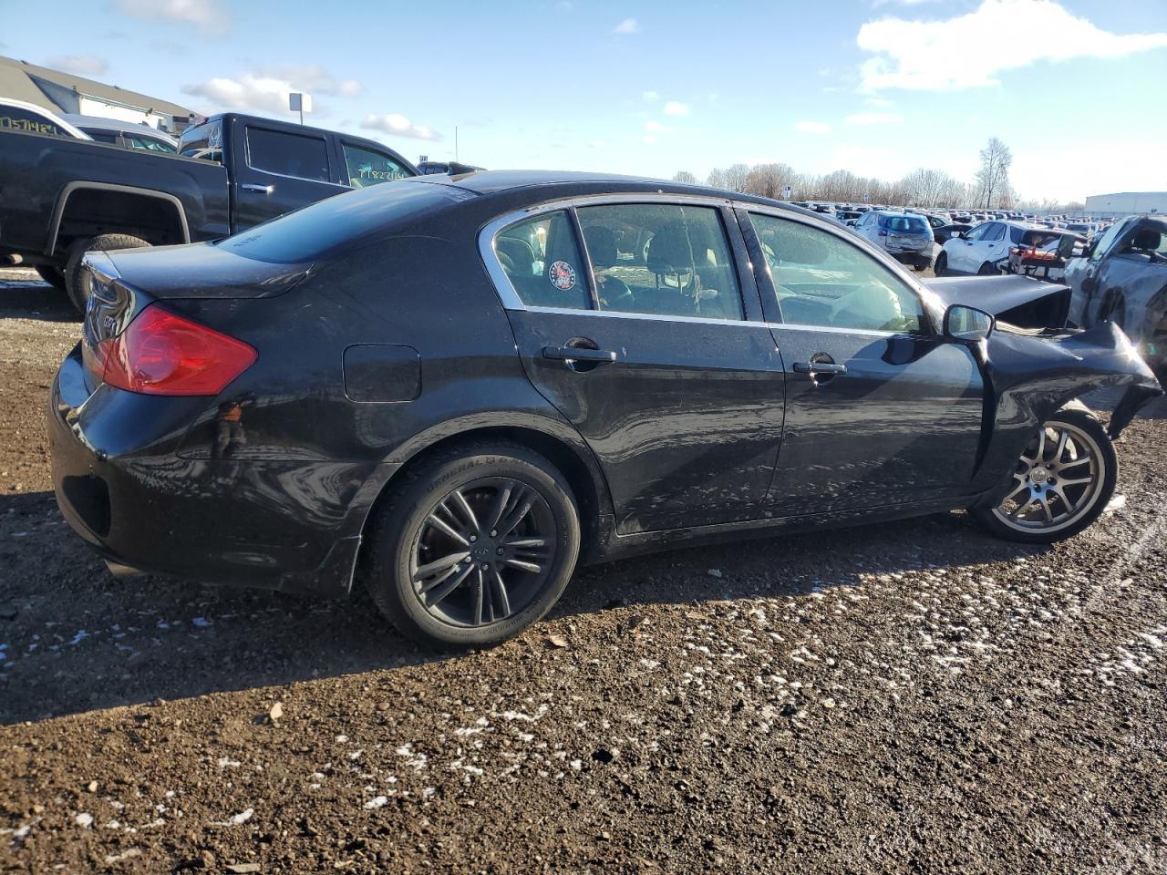 2011 Infiniti G37 - Фото 3