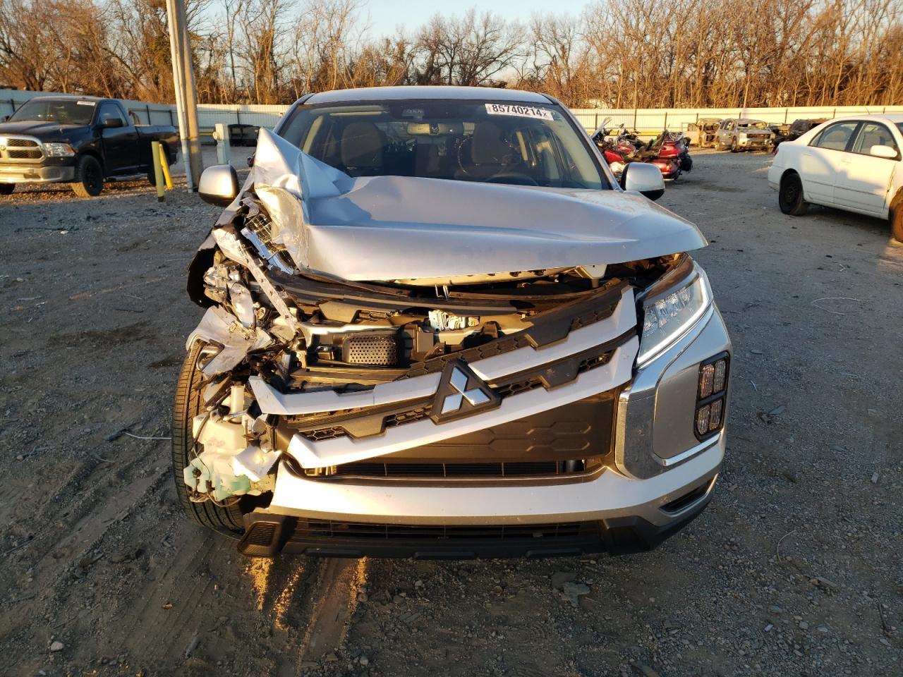 2024 Mitsubishi Outlander Sport S/Se - Фото 5