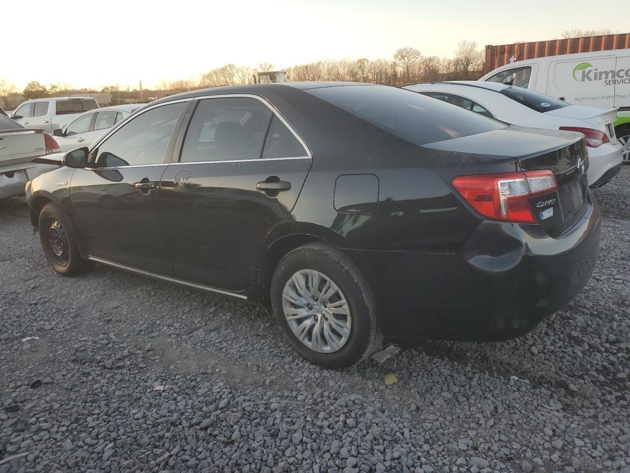 2013 Toyota Camry Hybrid - Фото 2