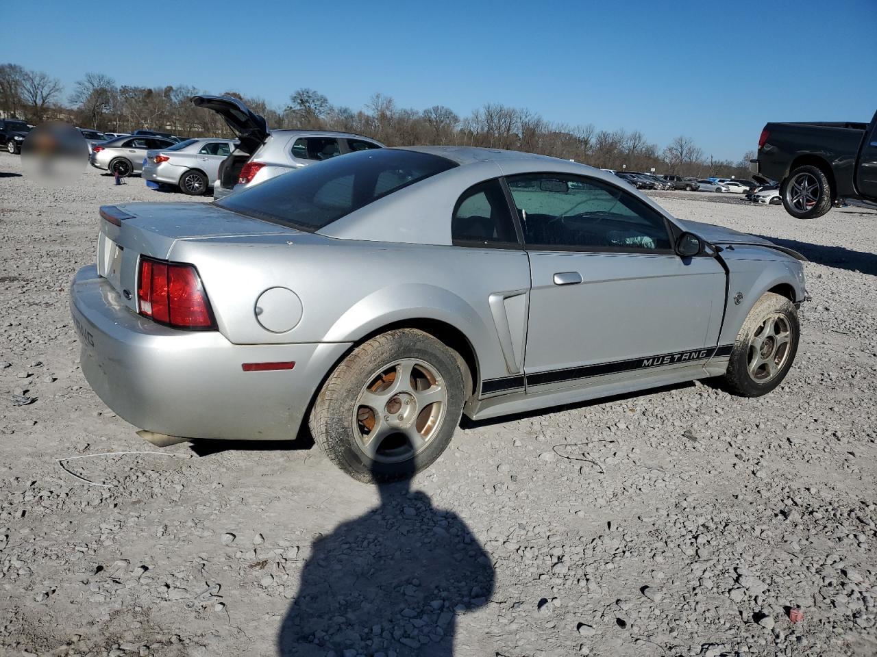 2004 Ford Mustang - Фото 3