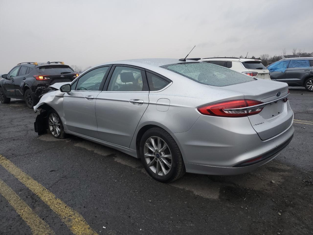2017 Ford Fusion Se - Image 2
