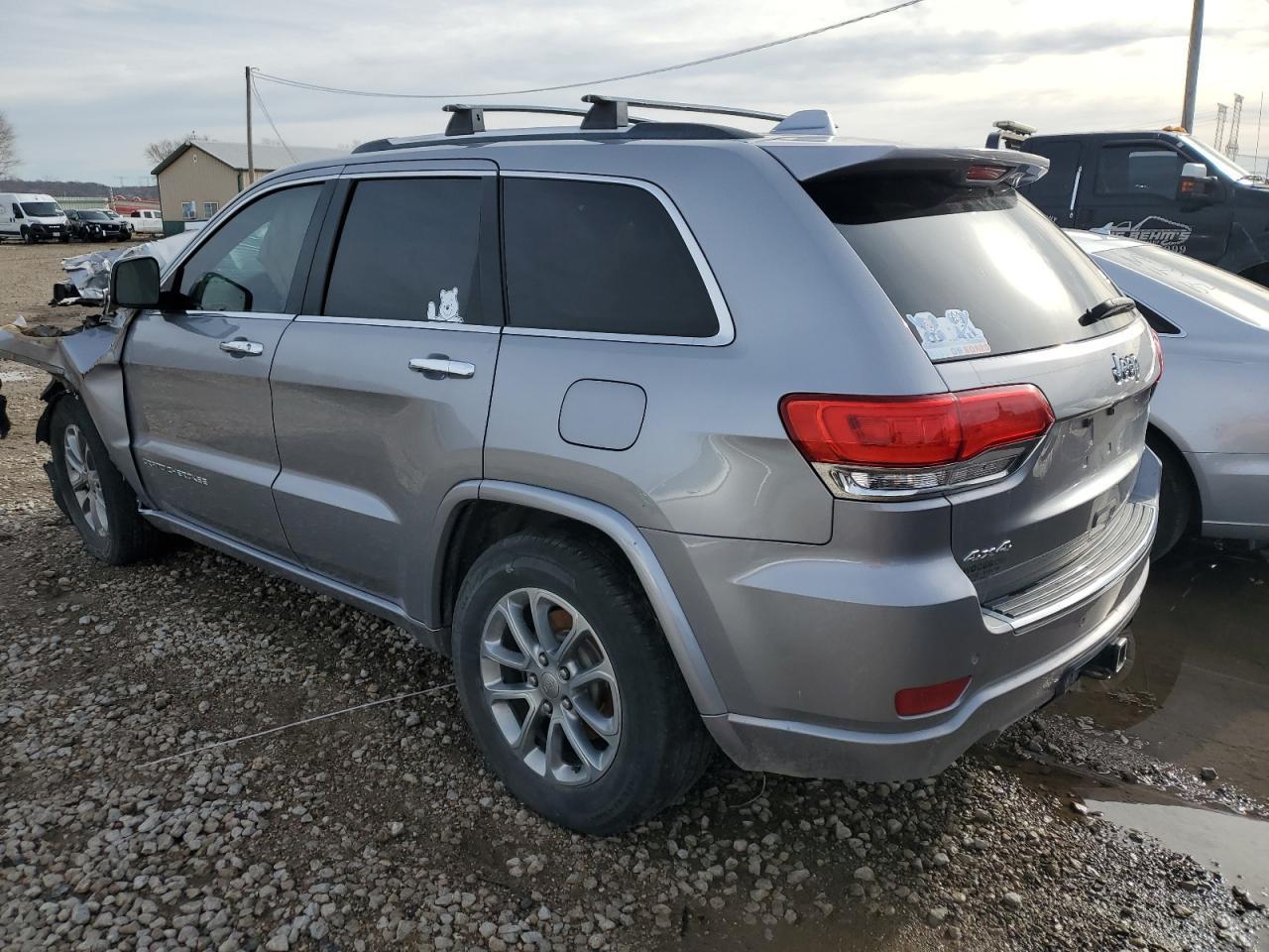 2015 Jeep Grand Cherokee Overland - Image 2