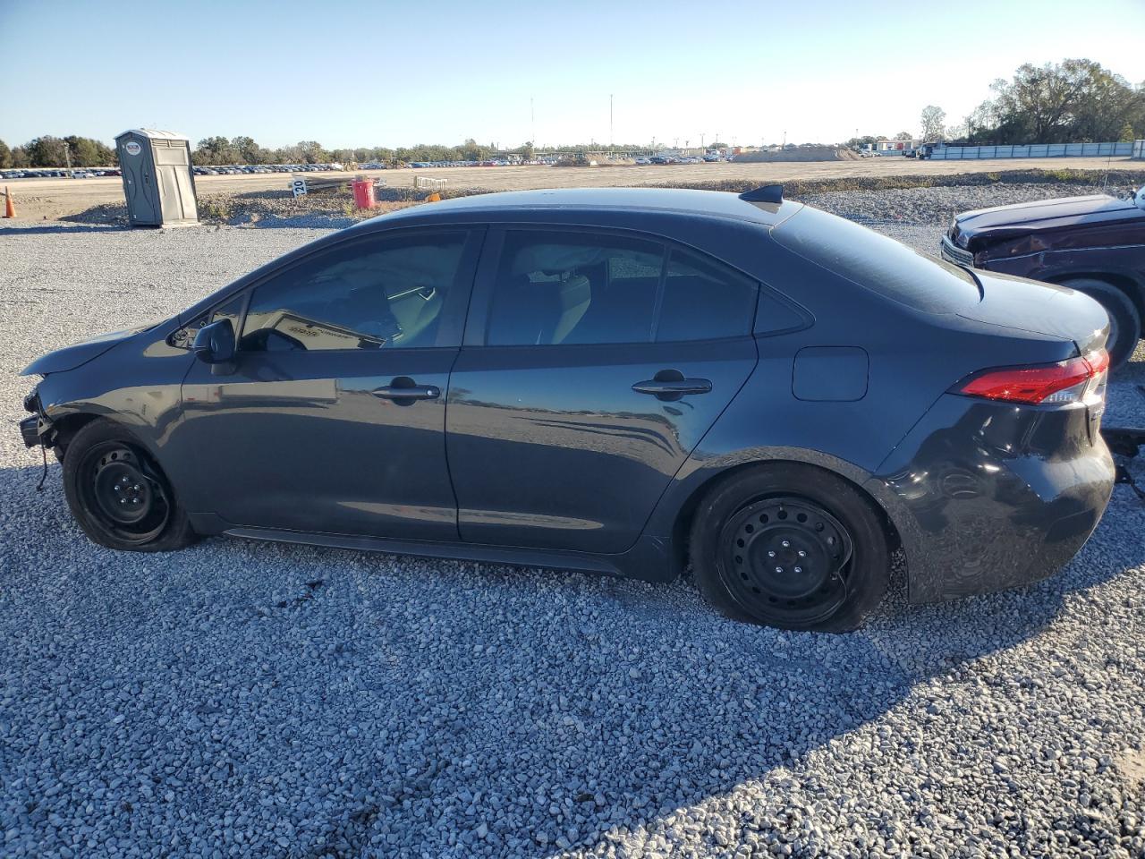 2023 Toyota Corolla Le - Image 2