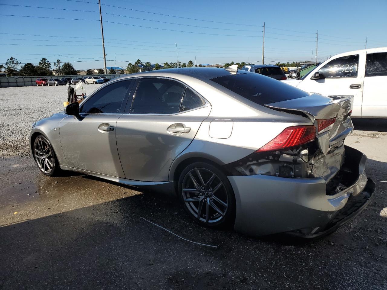 2018 Lexus Is 300 - Фото 2