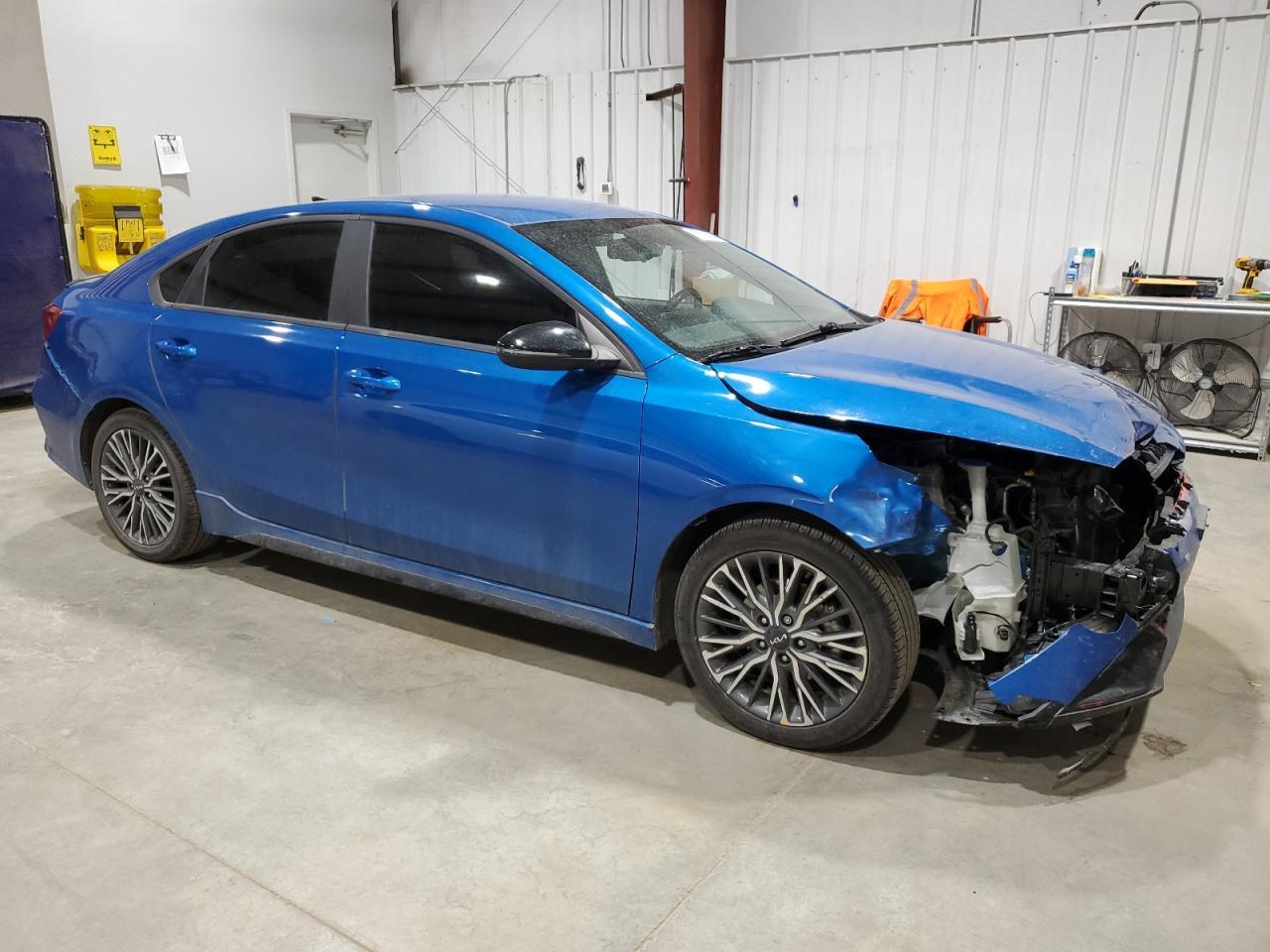 2023 Kia Forte Gt Line - Фото 4