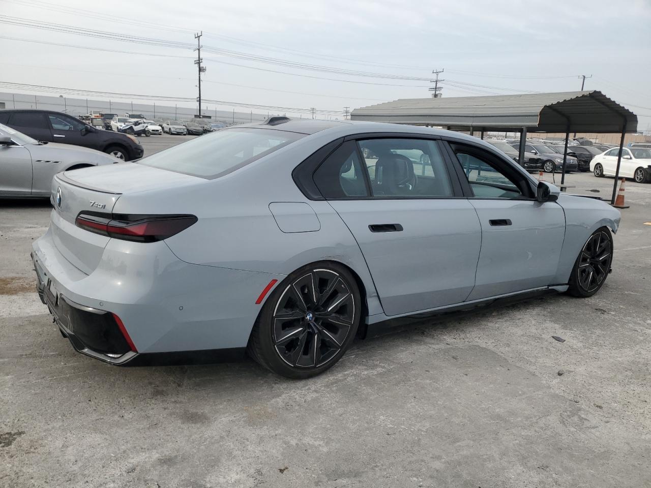 2023 BMW 740 I - Фото 3