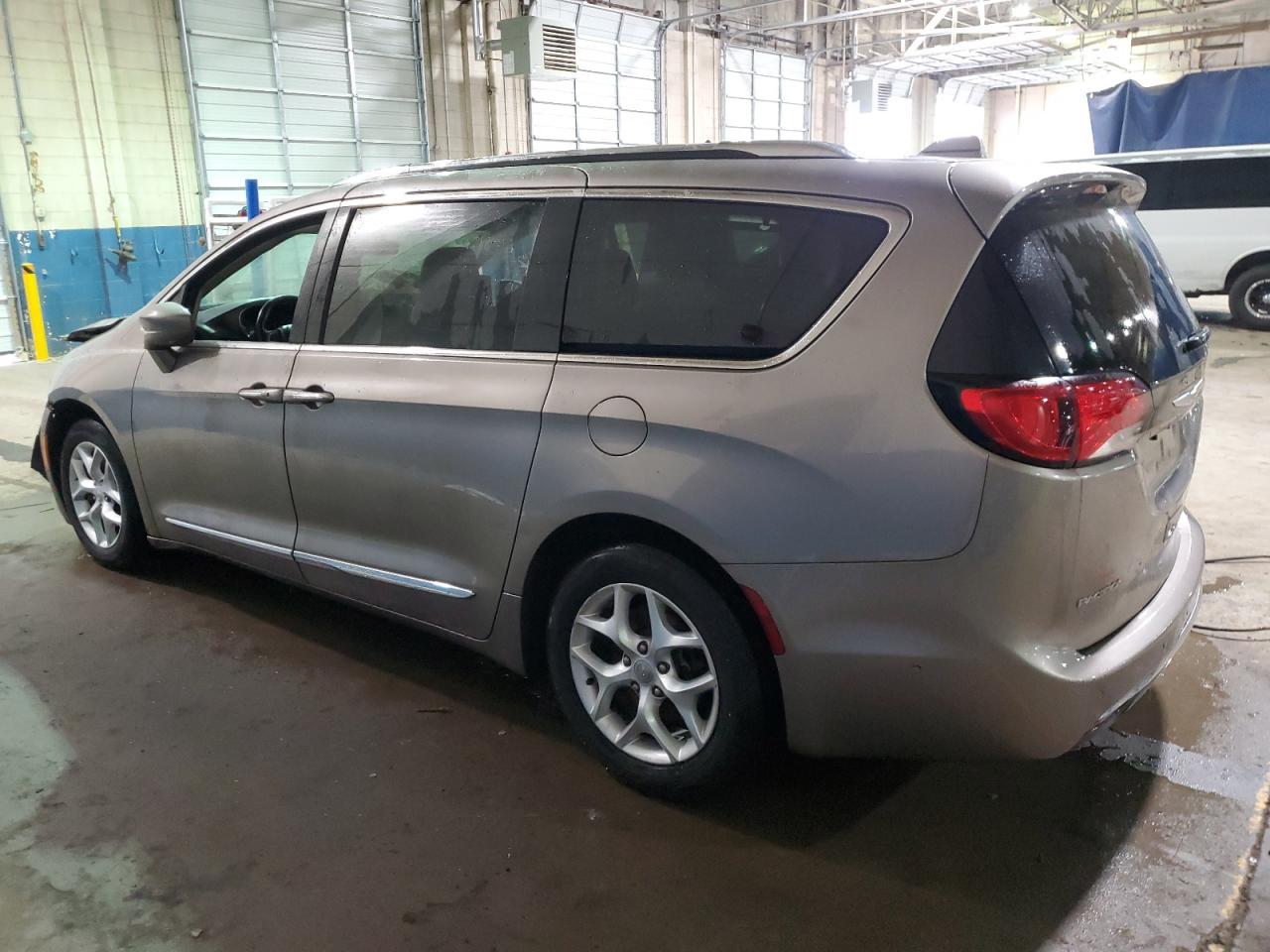 2017 Chrysler Pacifica Touring L Plus - Image 2