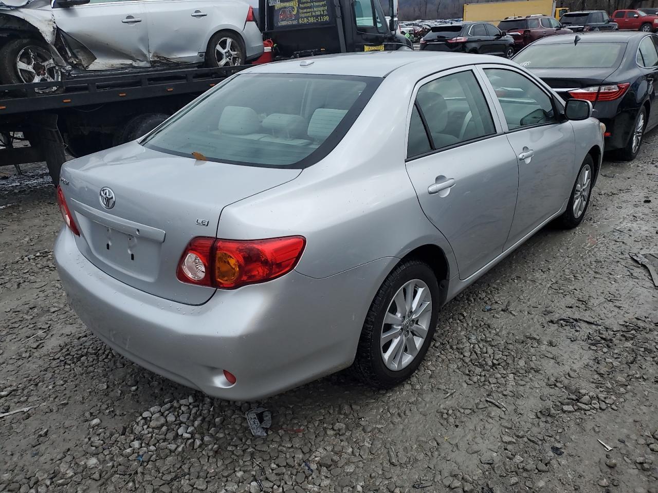 2009 Toyota Corolla Base - Фото 3