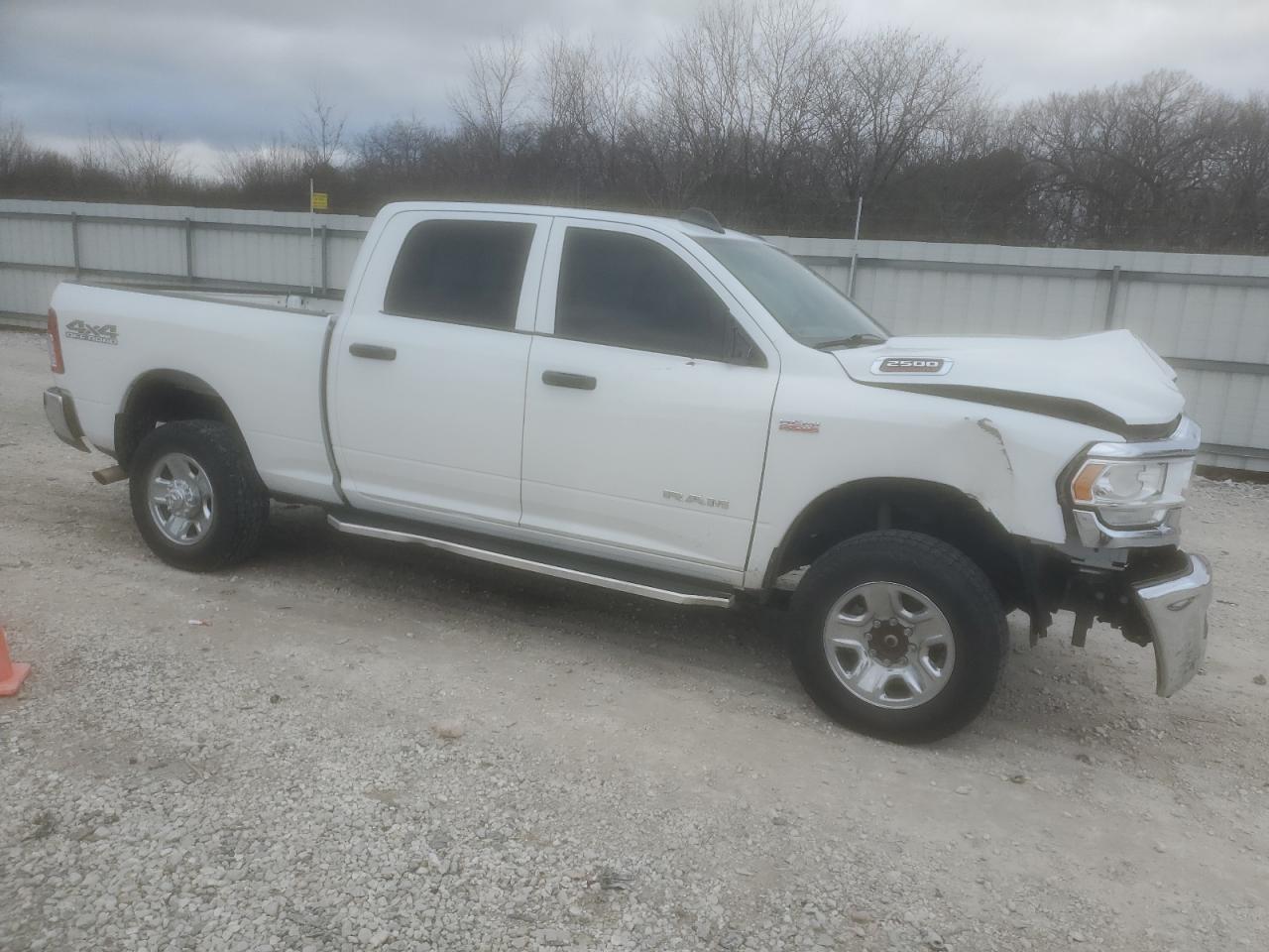 2021 Ram 2500 Tradesman - Фото 4