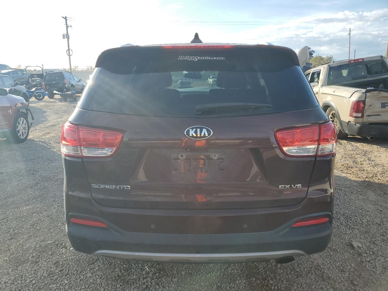 2016 Kia Sorento Ex - Image 6
