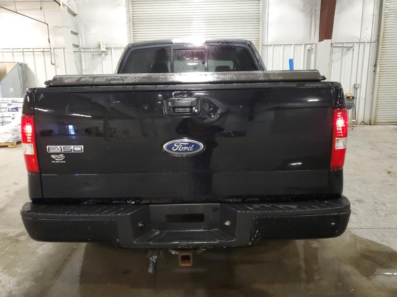 2005 Ford F150 Supercrew - Image 6