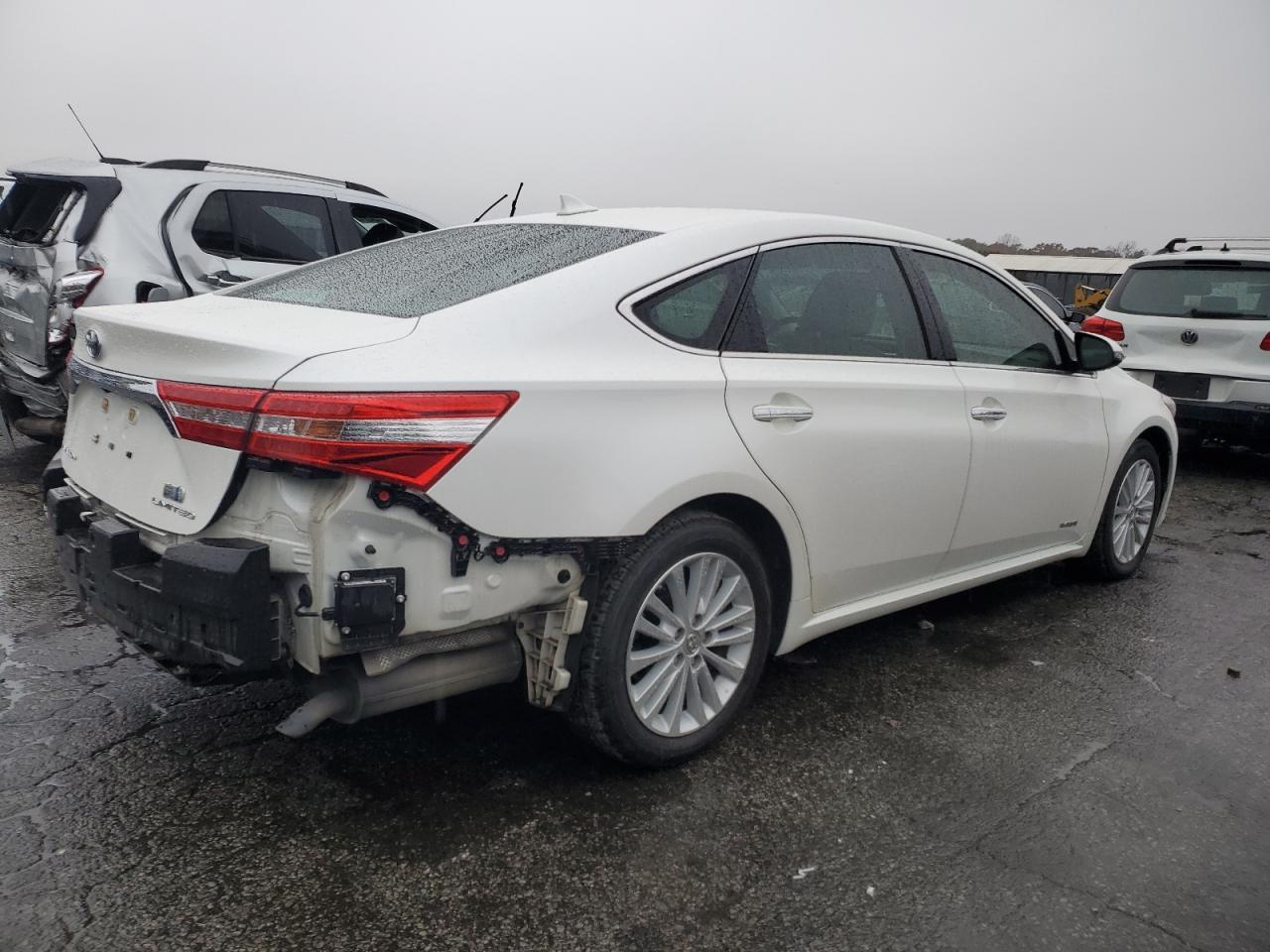 2013 Toyota Avalon Hybrid - Фото 3