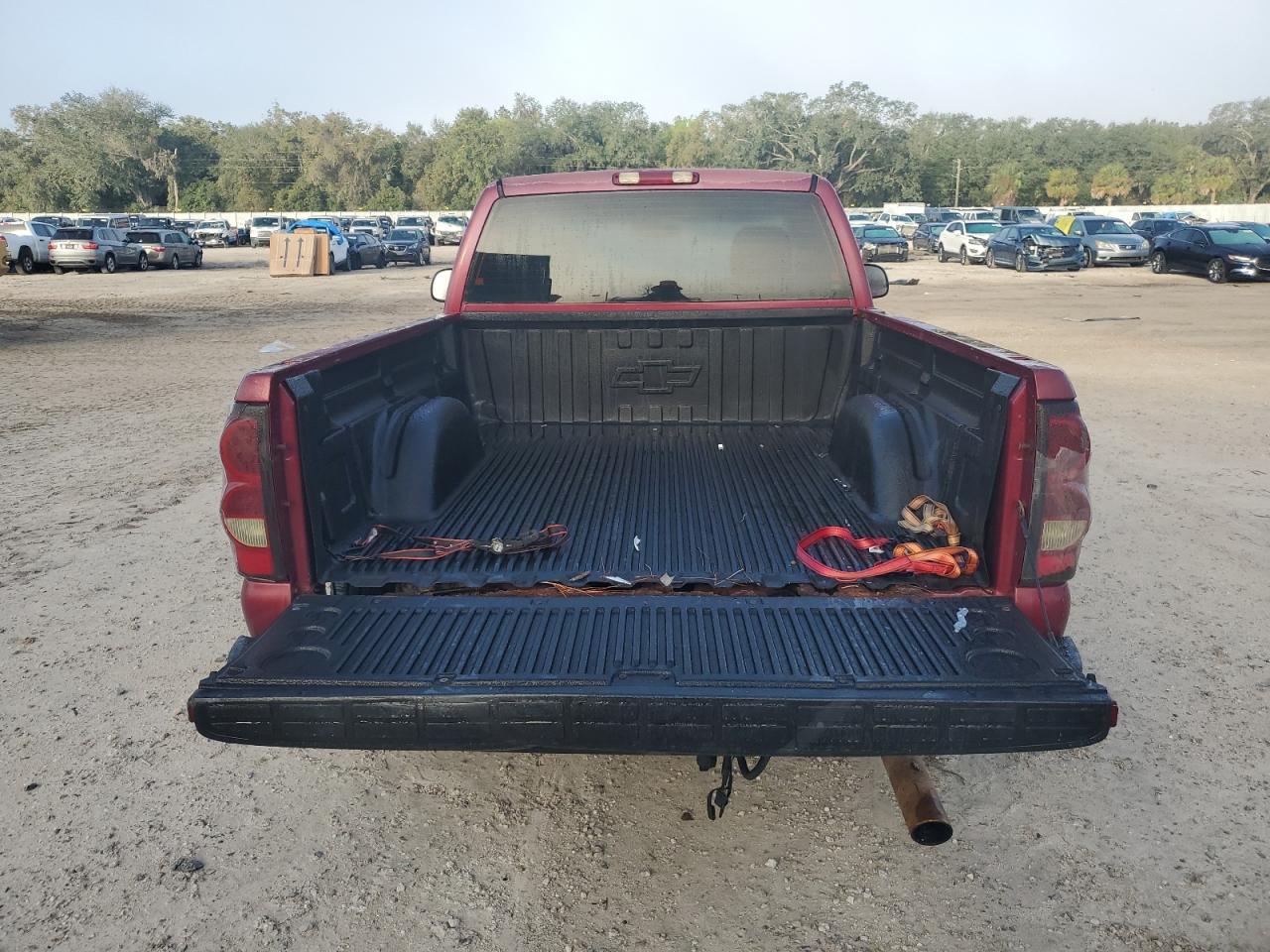 2004 Chevrolet Silverado C1500 - Image 6