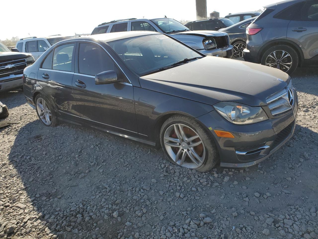 2013 Mercedes-Benz C 300 4Matic - Фото 4