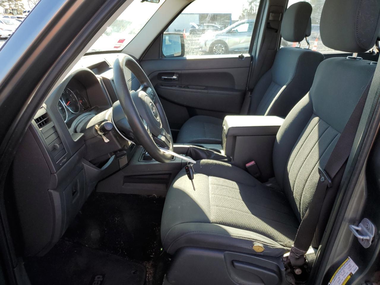 2012 Jeep Liberty Sport - Фото 7