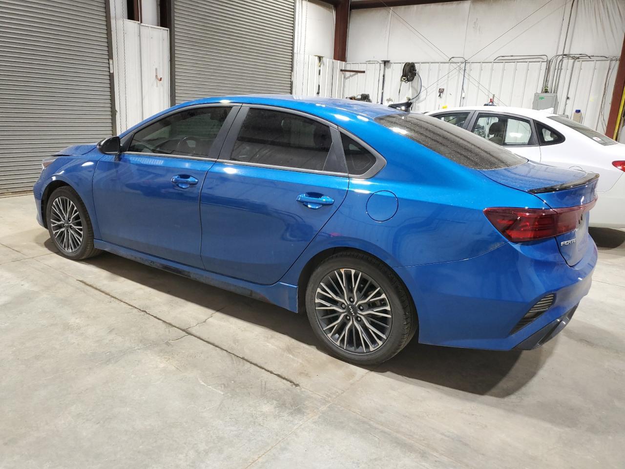 2023 Kia Forte Gt Line - Фото 2