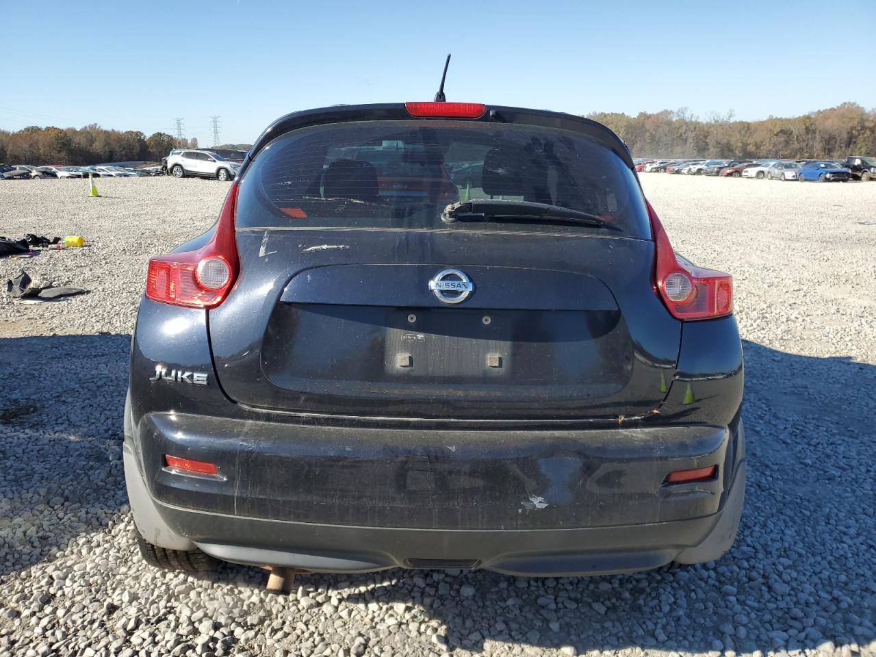 2011 Nissan Juke S - Фото 6