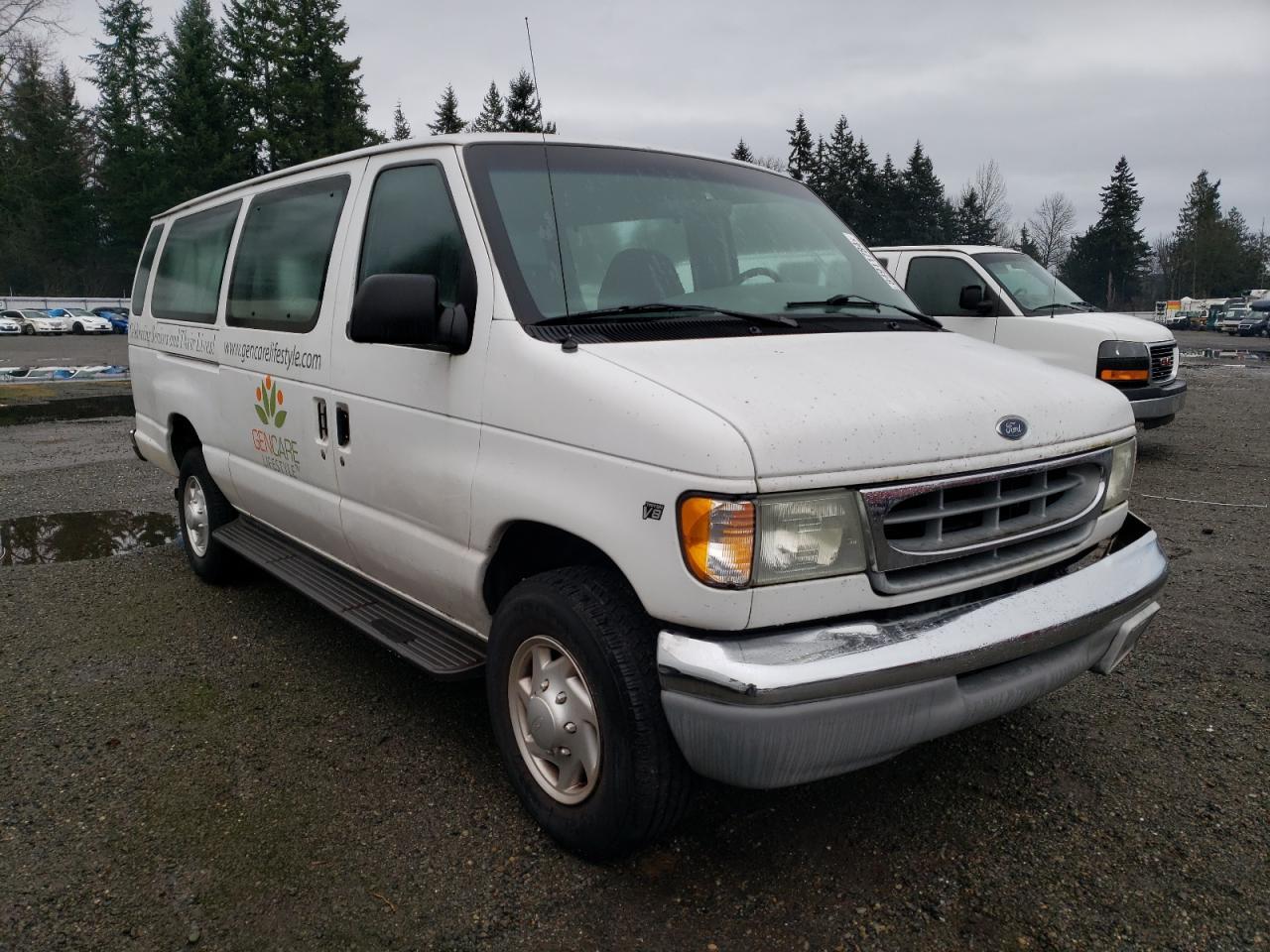 2002 Ford Econoline E350 Super Duty Wagon - Image 4