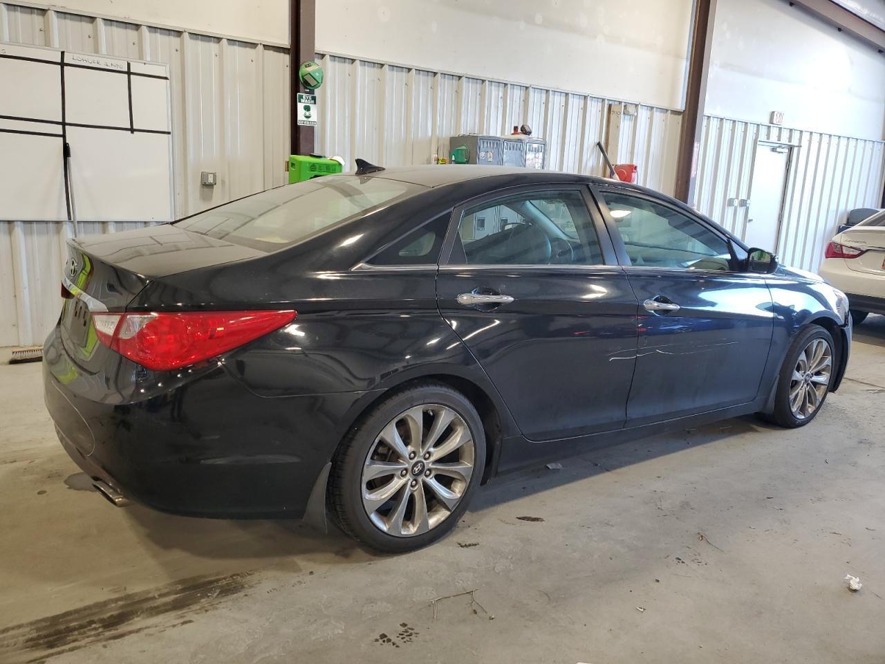 2011 Hyundai Sonata Se - Image 3
