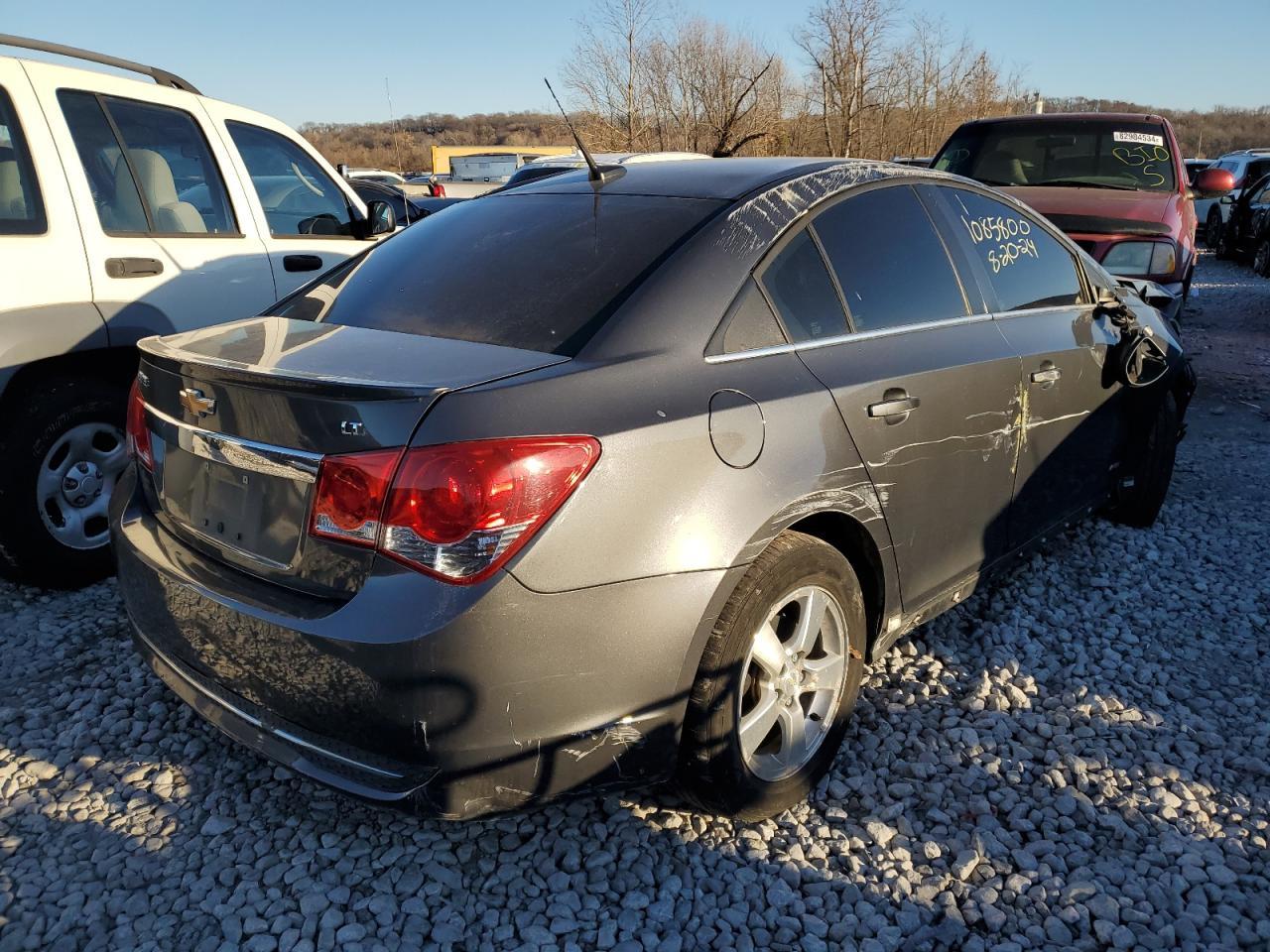 2013 Chevrolet Cruze Lt - Image 3