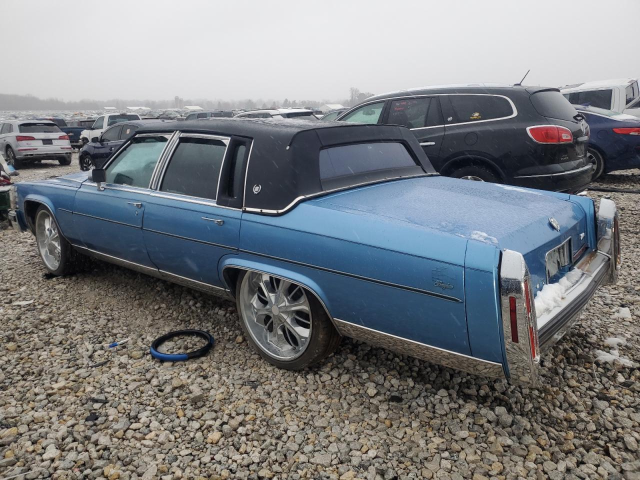 1989 Cadillac Brougham - Image 2