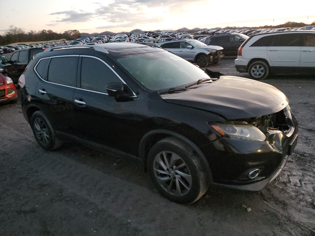 2015 Nissan Rogue S - Фото 4
