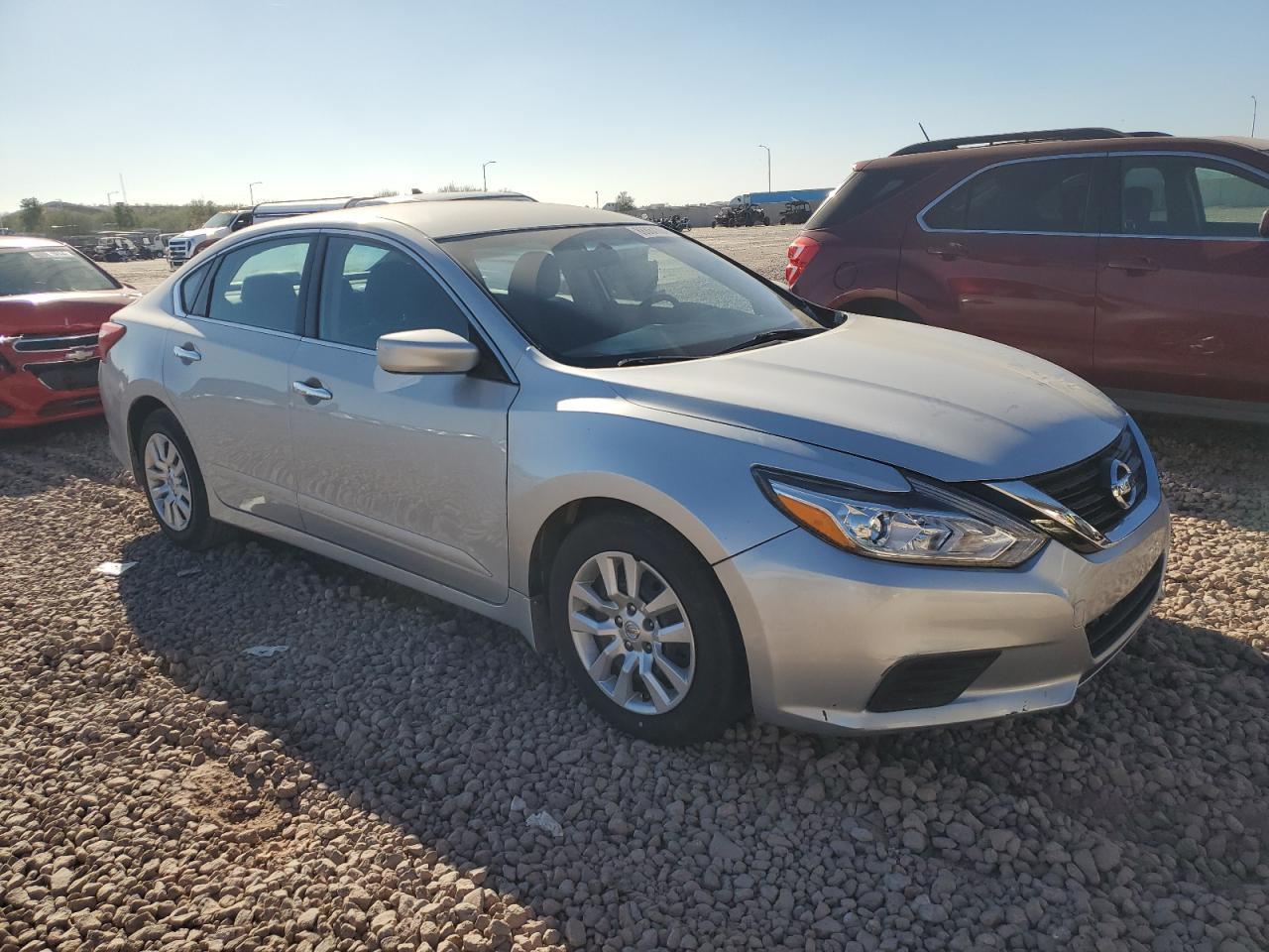 2017 Nissan Altima 2.5 - Фото 4