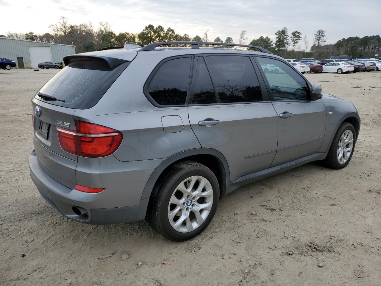 2012 BMW X5 xDrive35I - Image 3