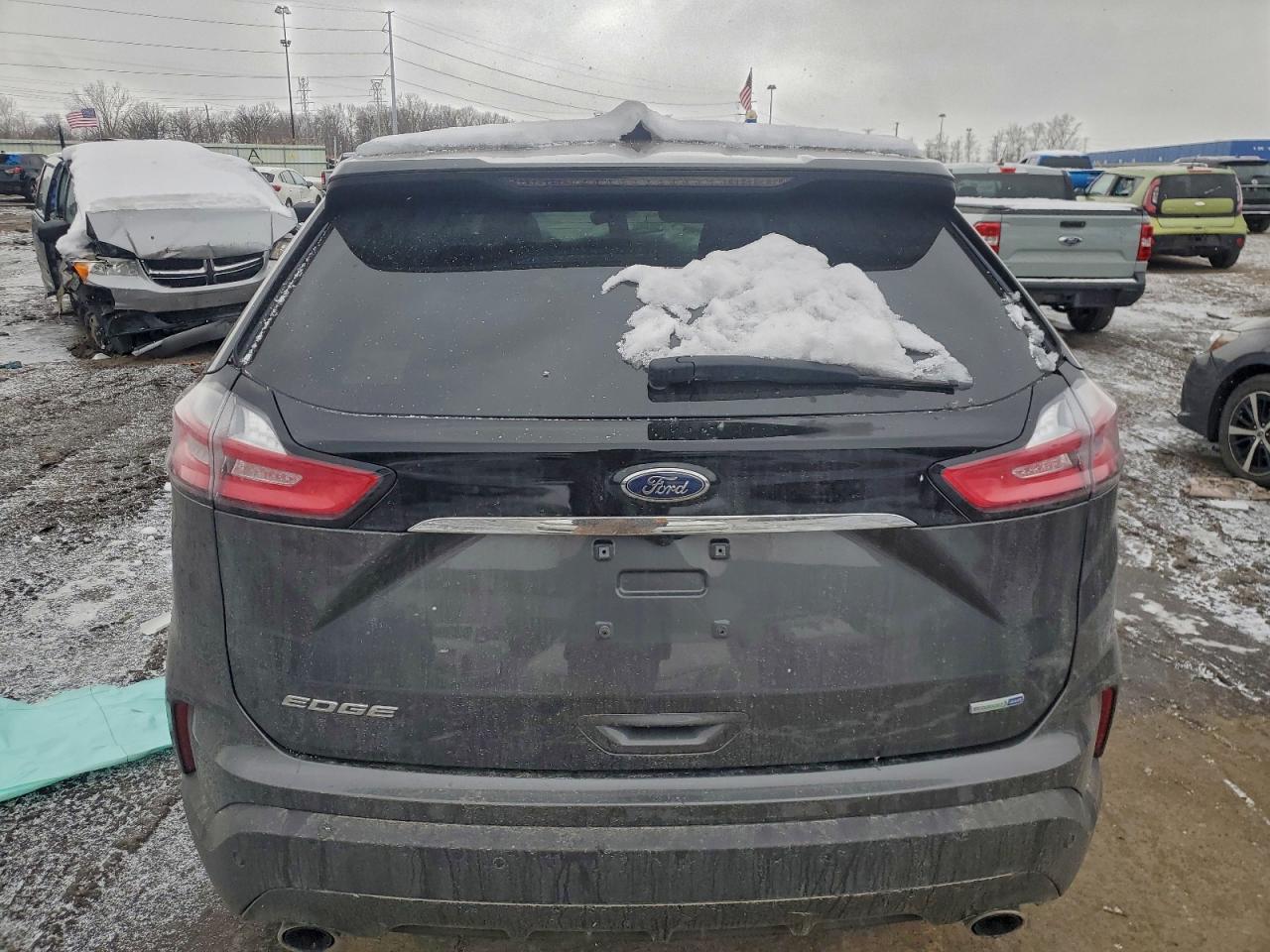 2020 Ford Edge Se - Фото 6