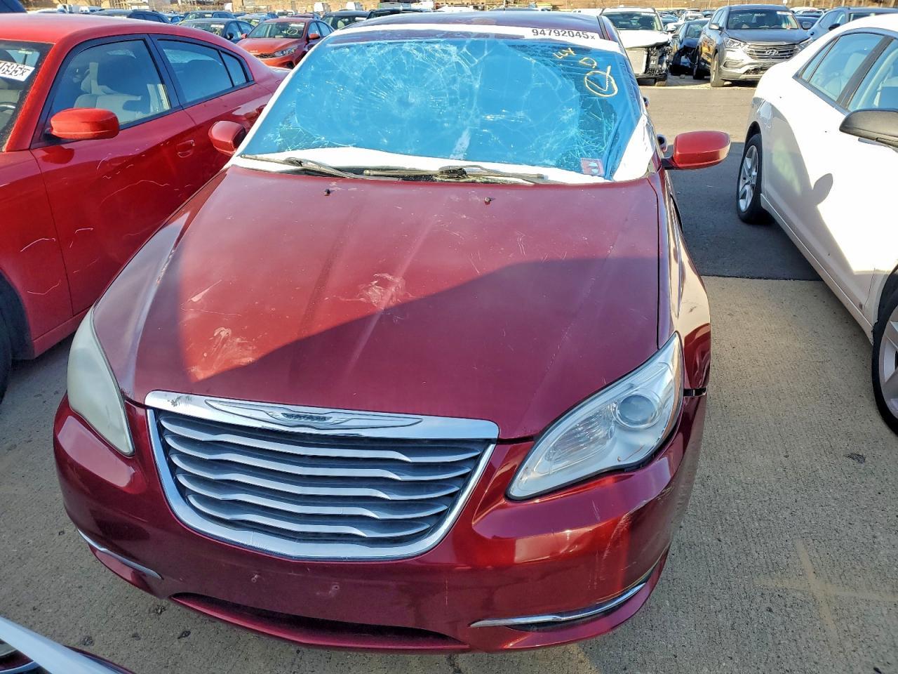 2012 Chrysler 200 Touring - Фото 5