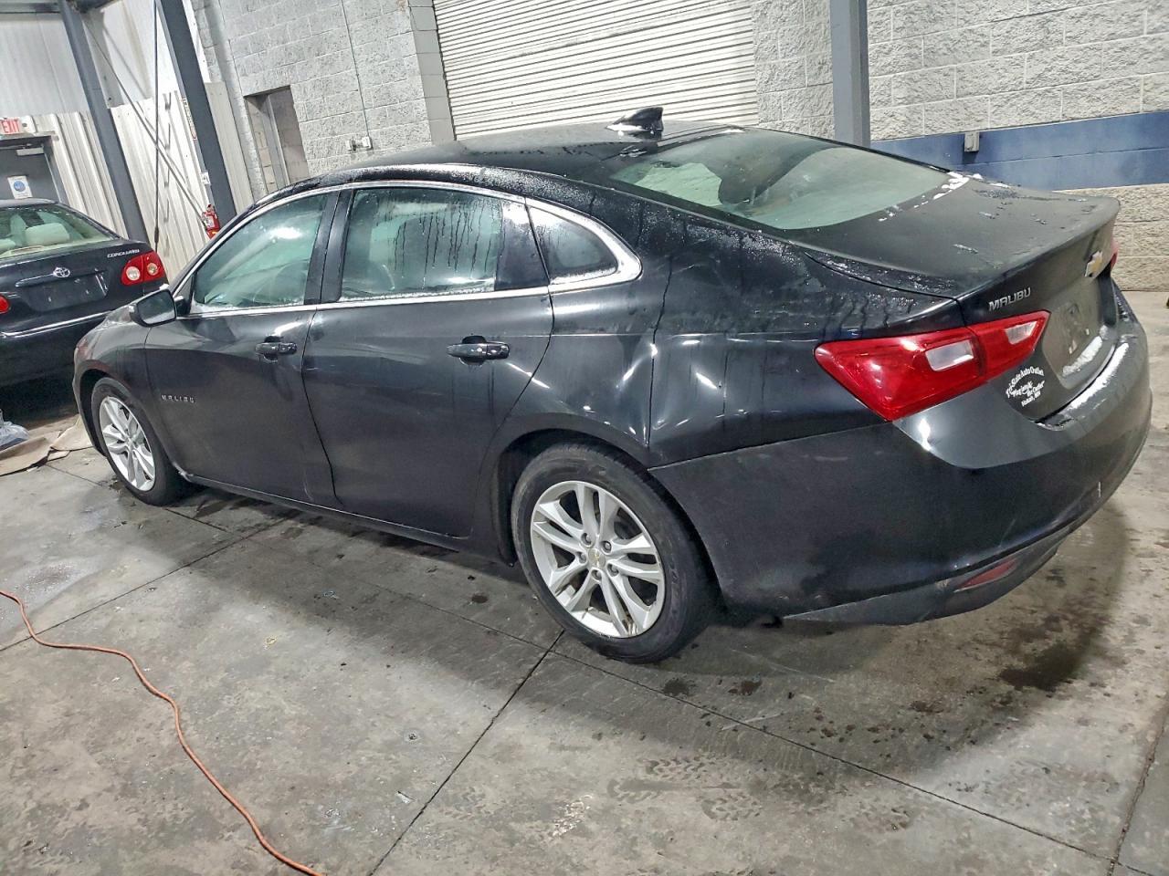 2017 Chevrolet Malibu Lt - Фото 2