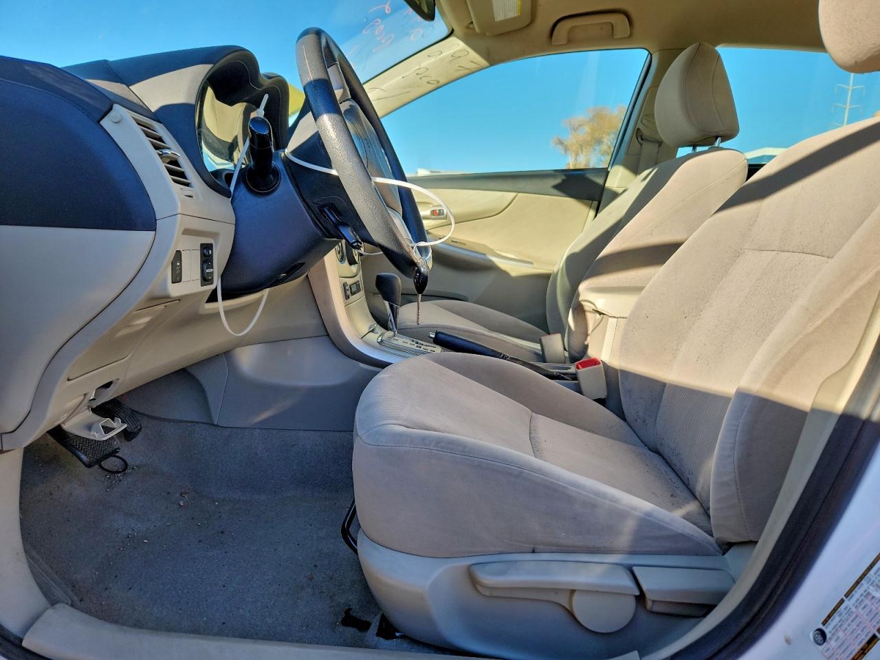 2011 Toyota Corolla Base - Фото 7