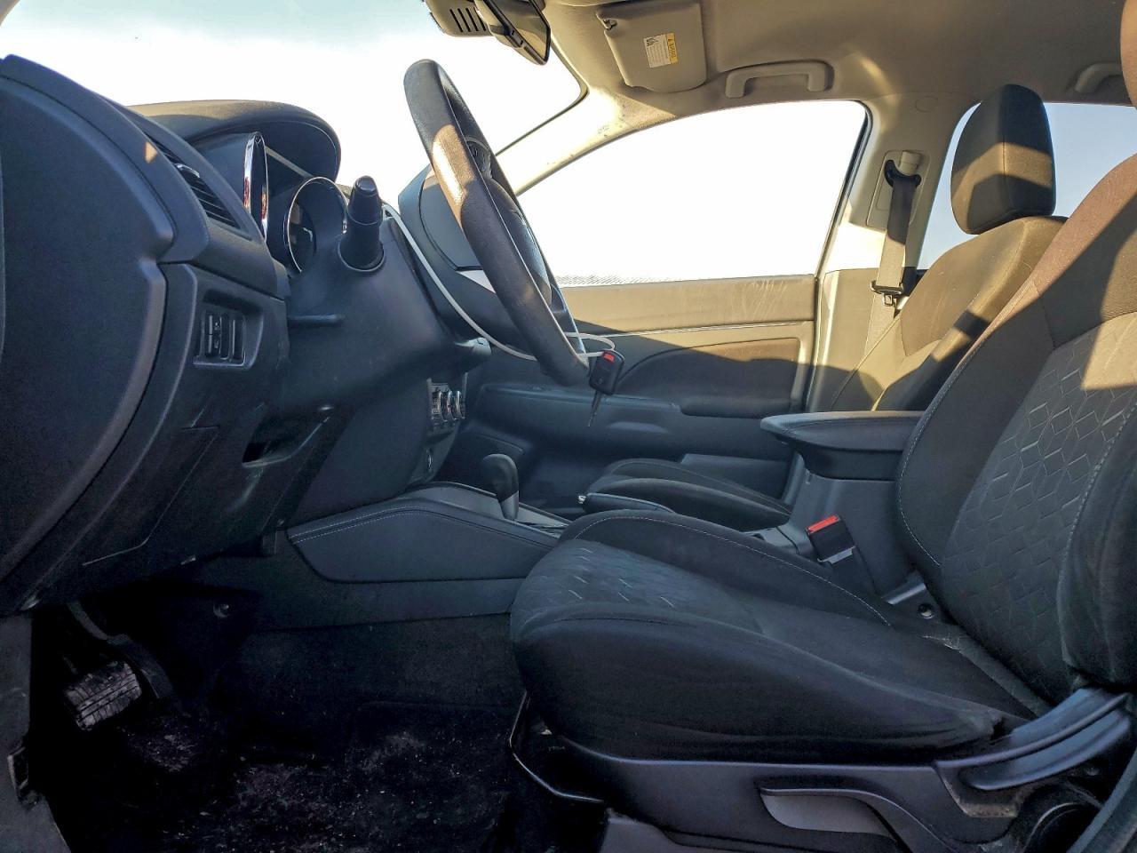 2021 Mitsubishi Outlander Sport Es - Фото 7