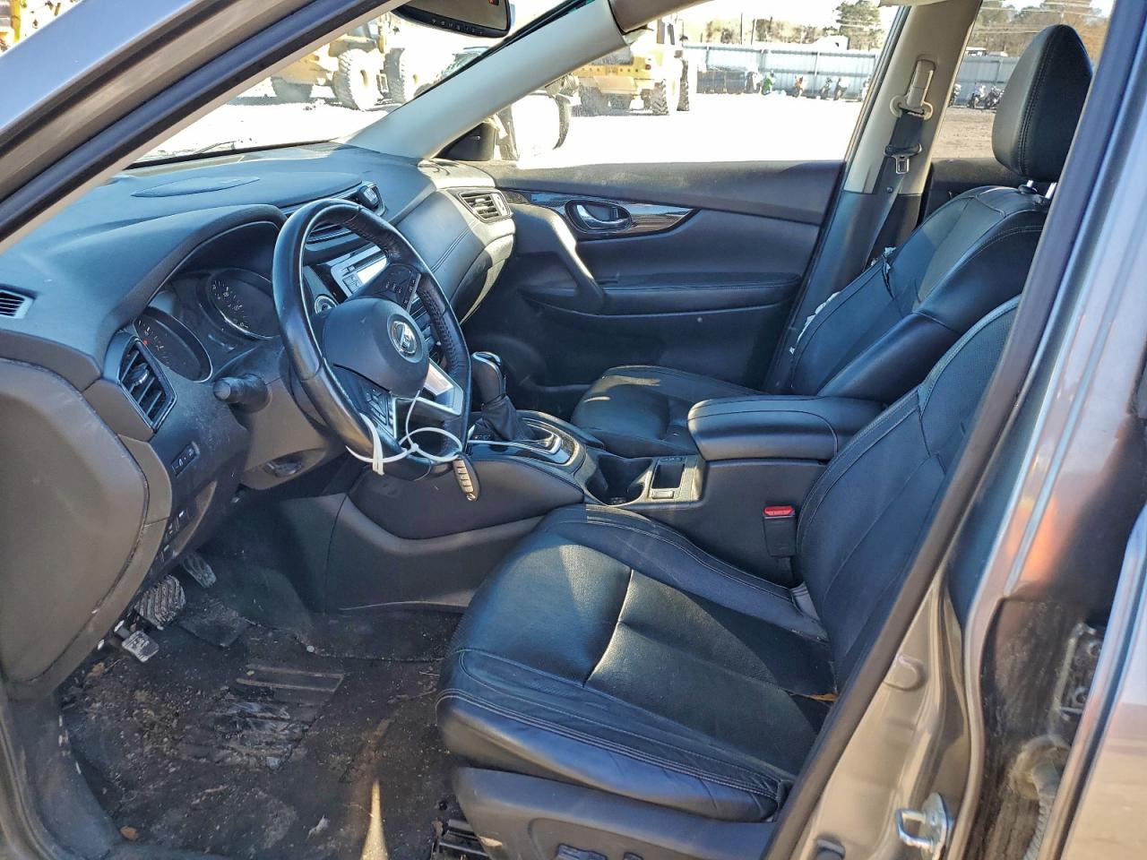 2017 Nissan Rogue S - Image 7