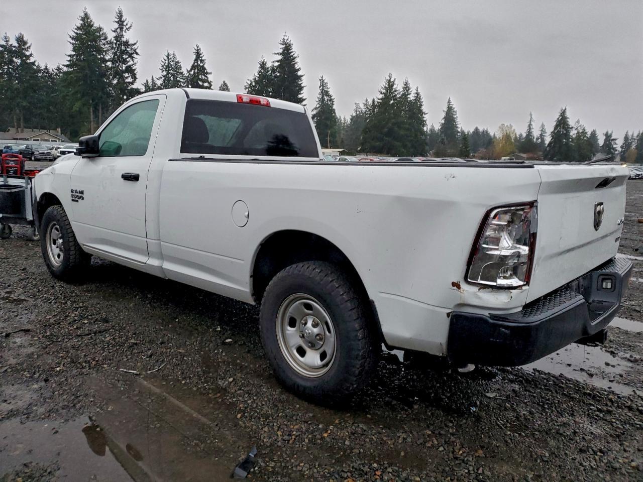 2019 Ram 1500 Classic Tradesman - Фото 2