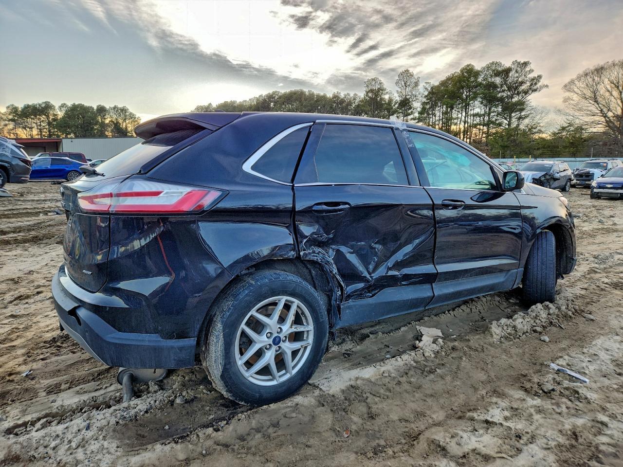 2021 Ford Edge Sel - Фото 3