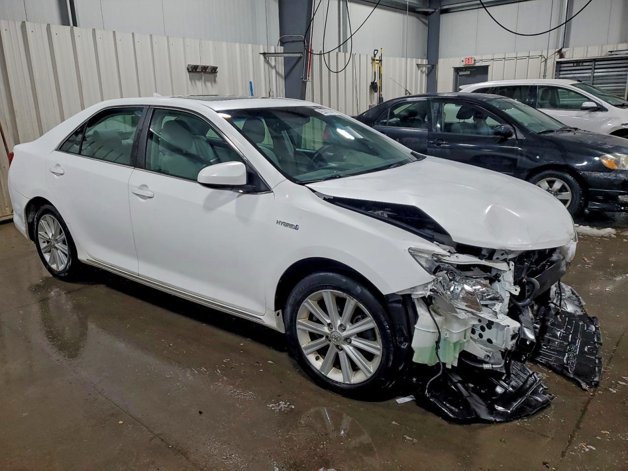 2012 Toyota Camry Hybrid - Фото 4